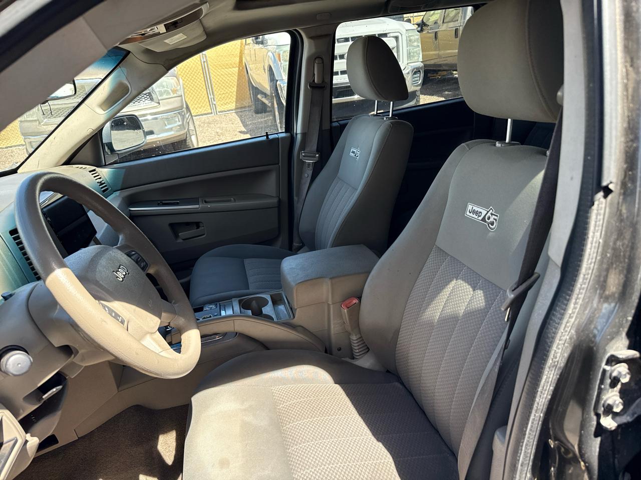 Jeep Grand Cherokee 4dr Laredo 4WD 2006