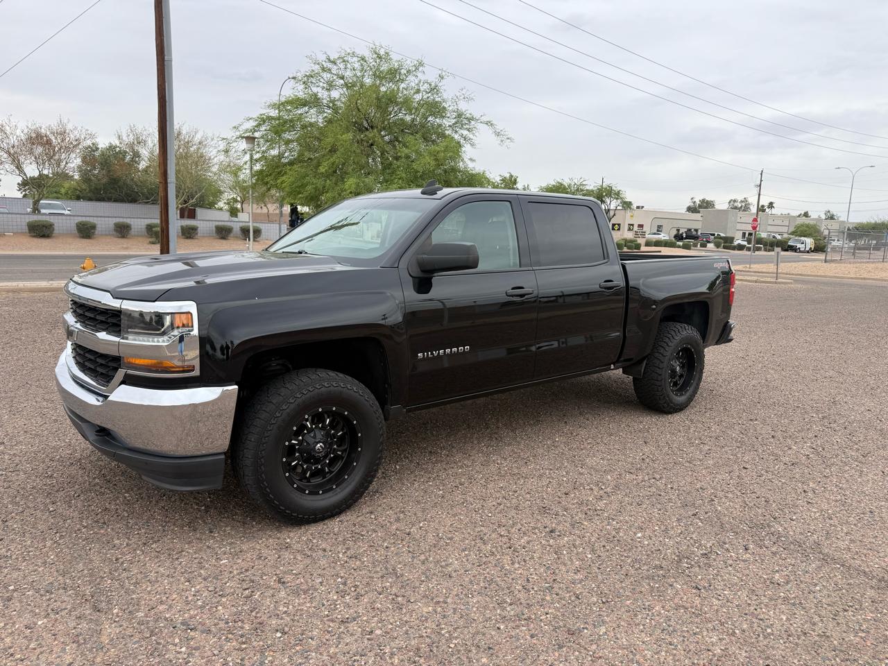 2017 Chevrolet Silverado 1500 4WD Crew Cab 143.5" LS
