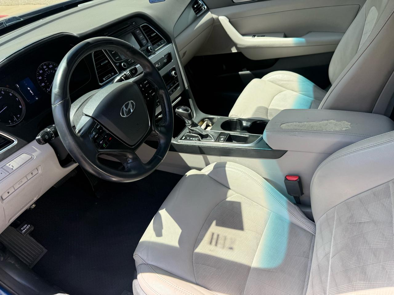 Hyundai Sonata 4dr Sdn 2.4L Sport 2015