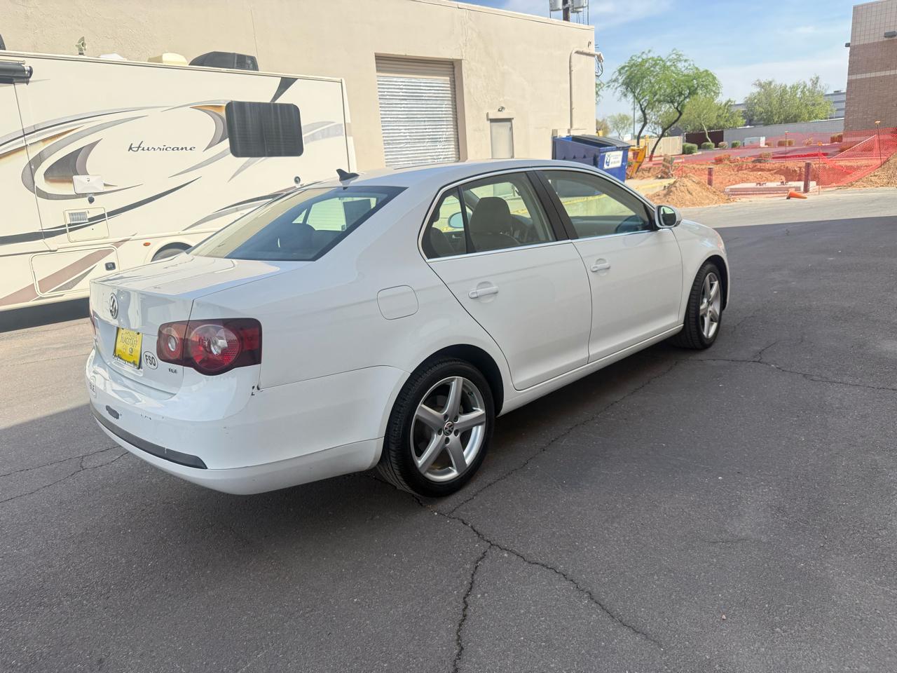 Volkswagen Jetta Sedan 4dr DSG TDI 2010