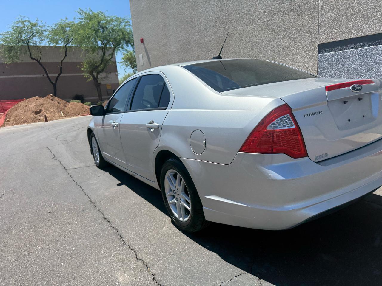 Ford Fusion 4dr Sdn S FWD 2012