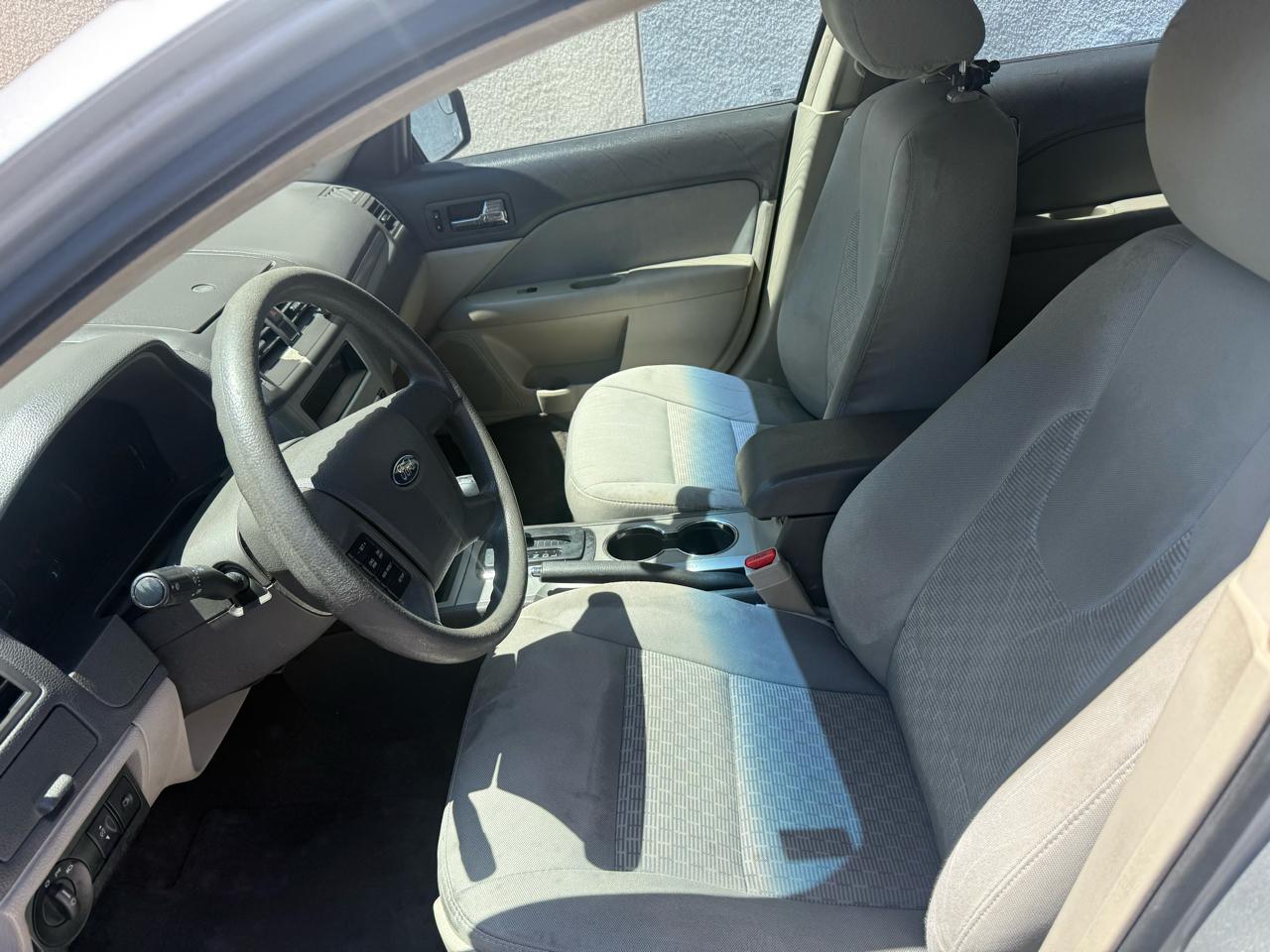 Ford Fusion 4dr Sdn S FWD 2012