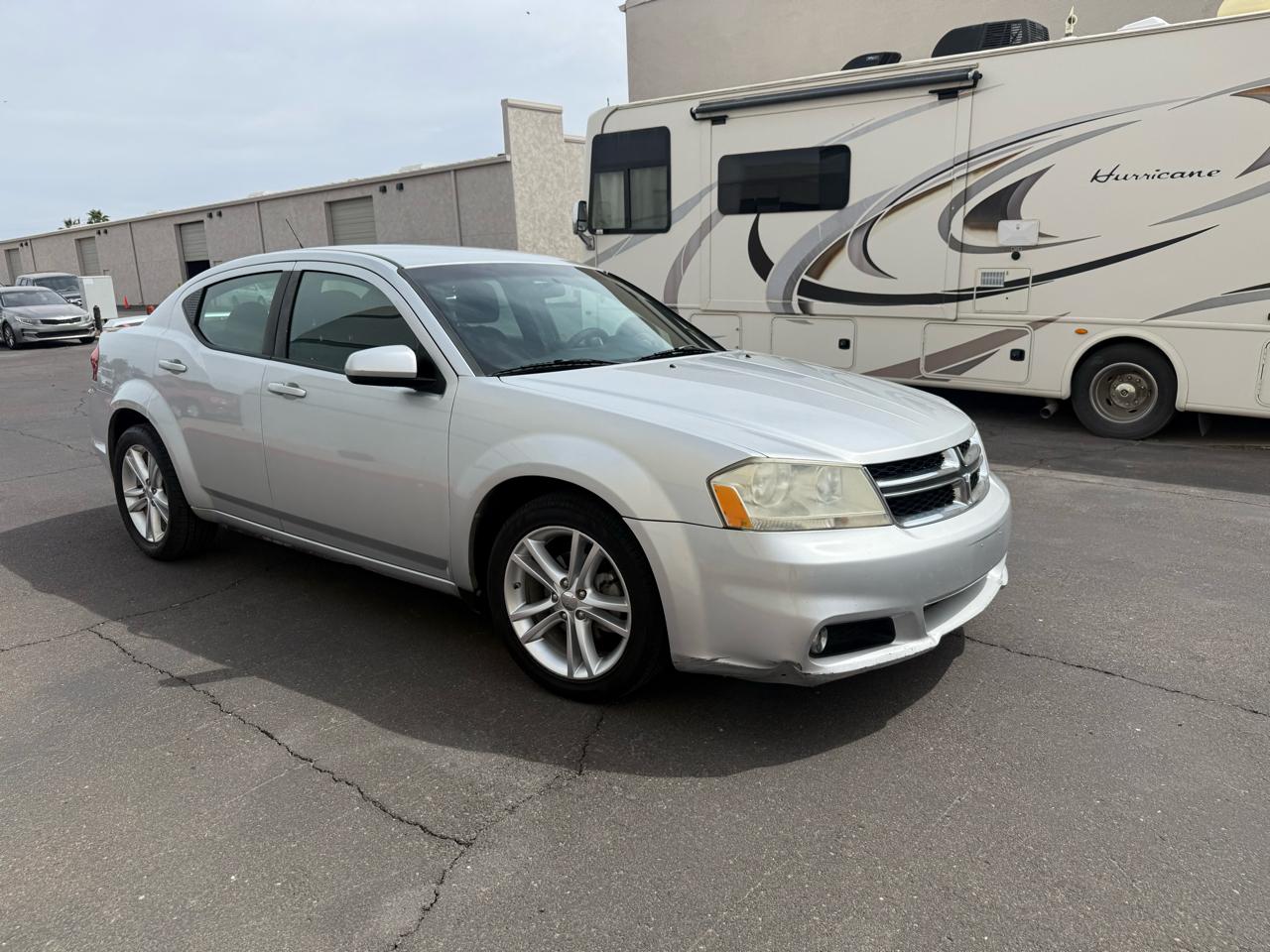 Dodge Avenger 4dr Sdn Heat 2011