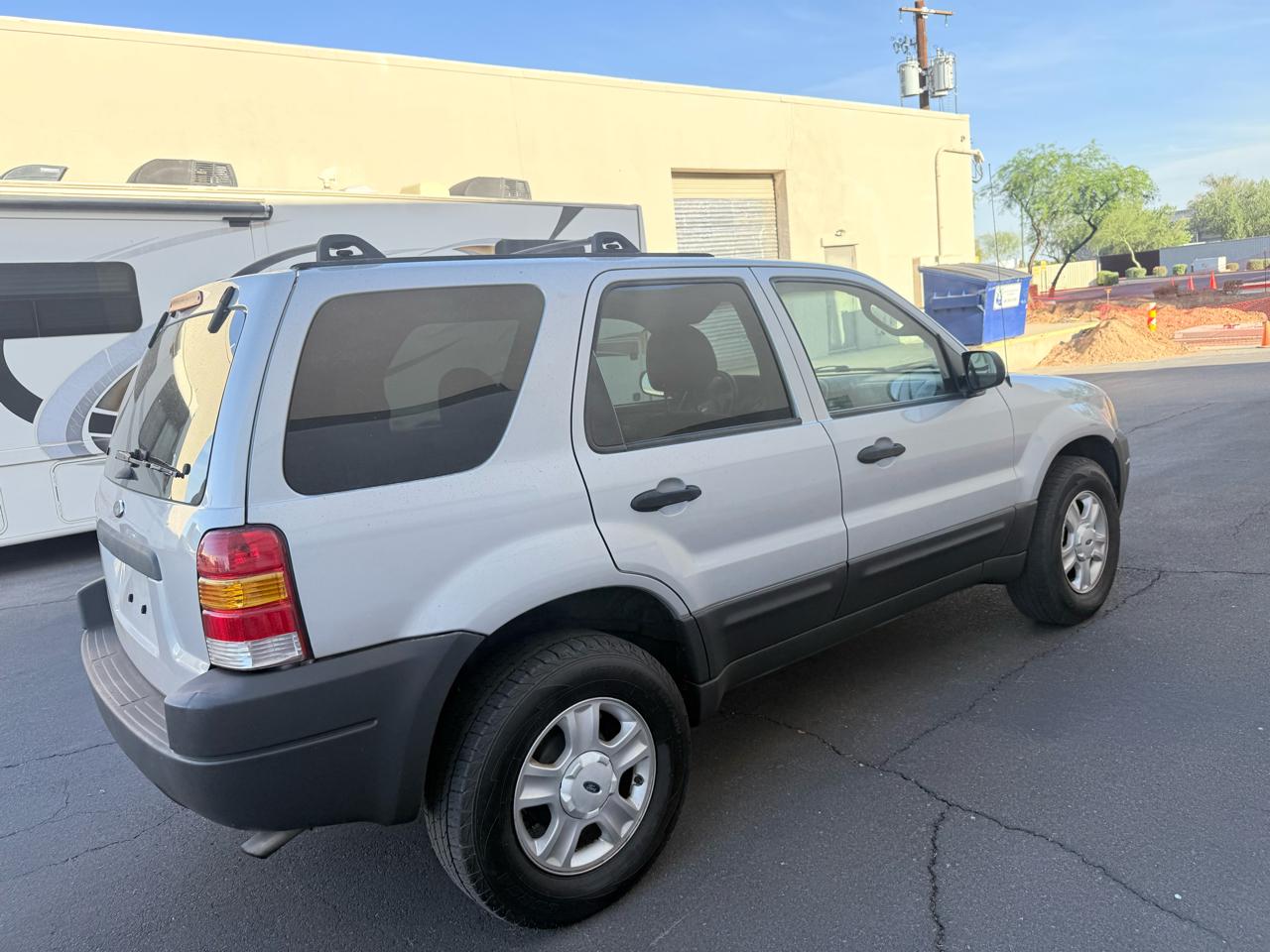 Ford Escape 4dr 103" WB XLT 2004