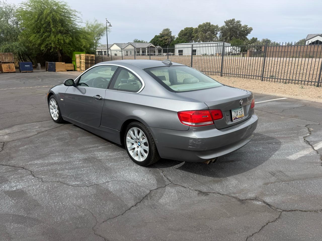 BMW 3 Series 2dr Cpe 328xi AWD 2007