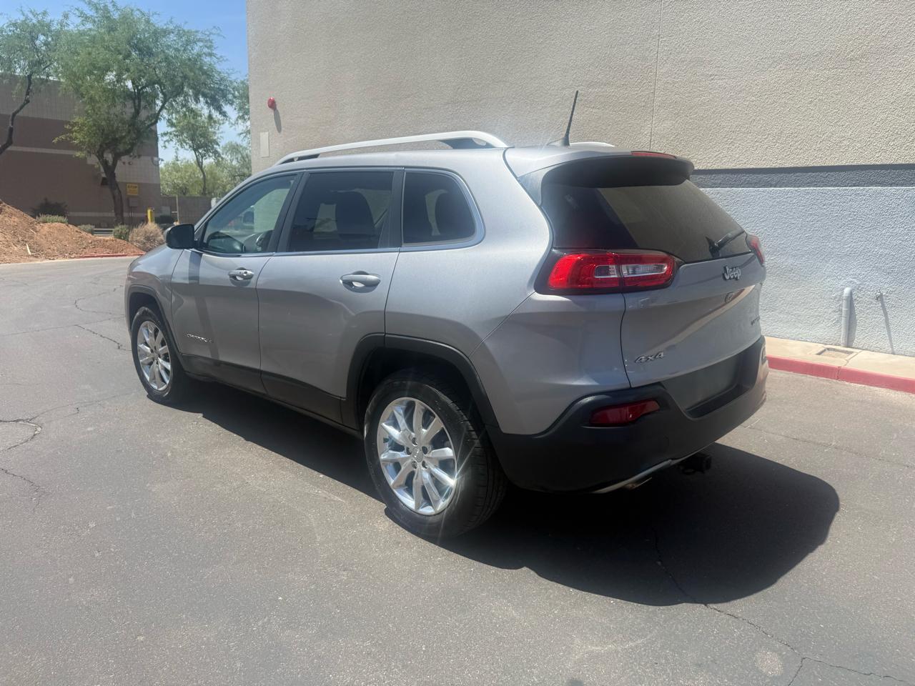 Jeep Cherokee 4WD 4dr Limited 2016