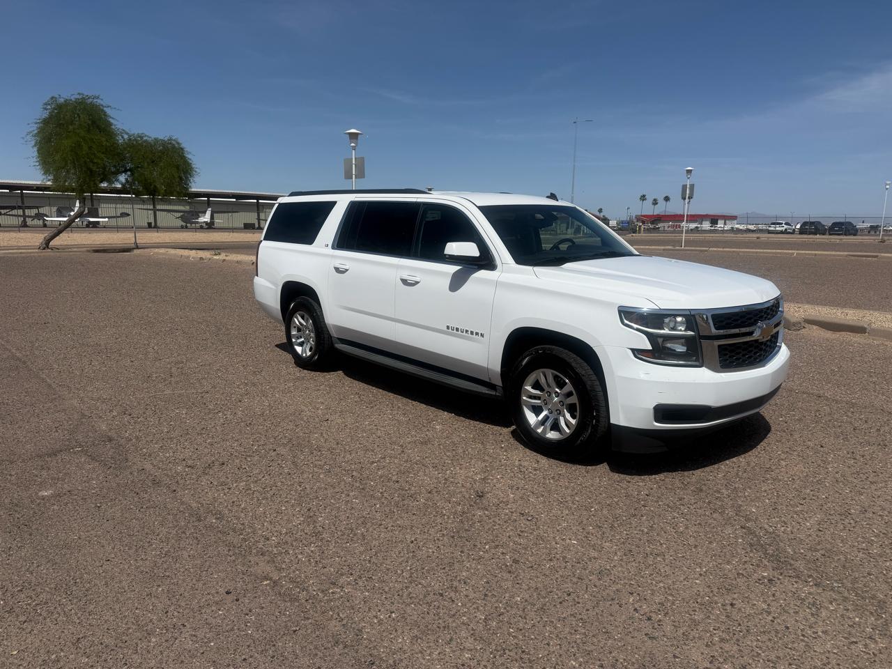 Chevrolet Suburban 4WD 4dr LS 2015