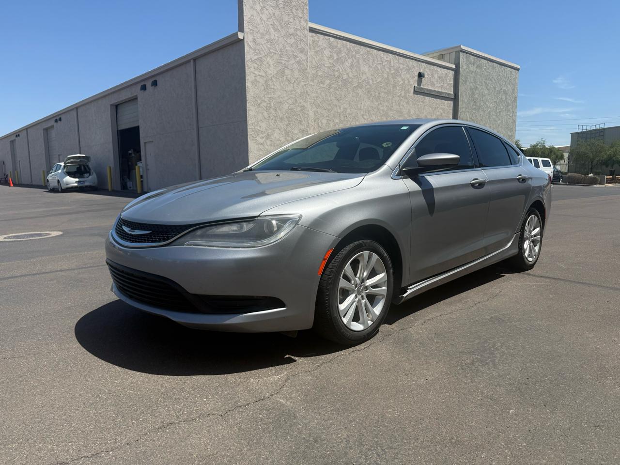 2016 Chrysler 200 4dr Sdn Touring FWD