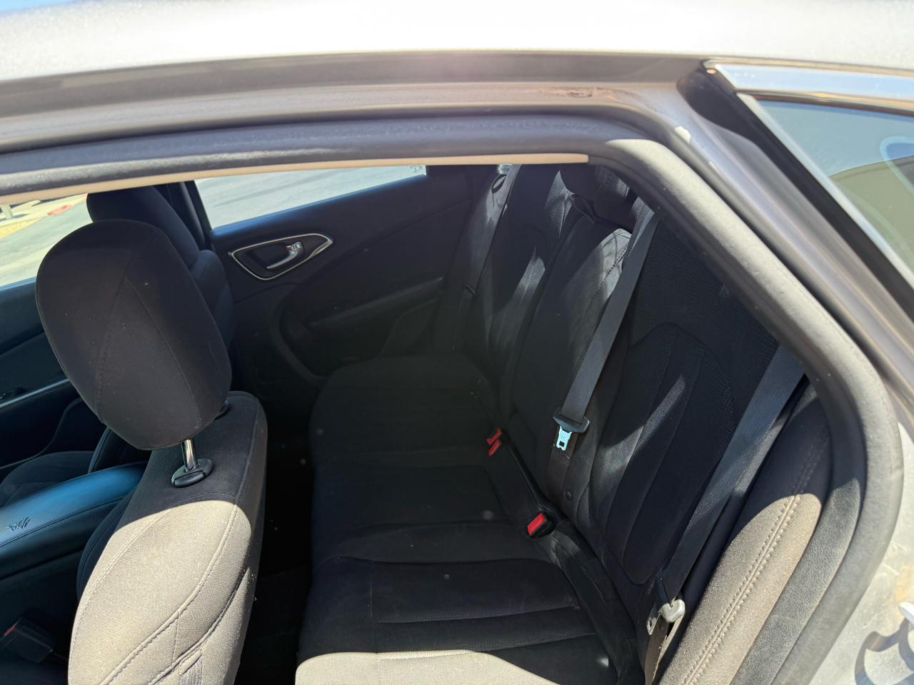 Chrysler 200 4dr Sdn Touring FWD 2016