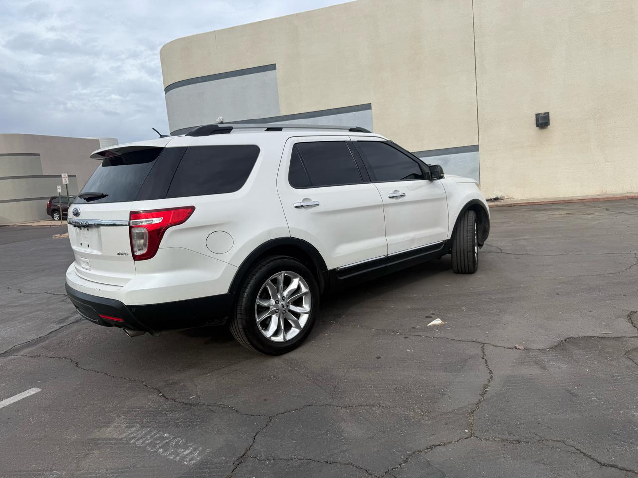 Ford Explorer 4WD 4dr XLT 2012