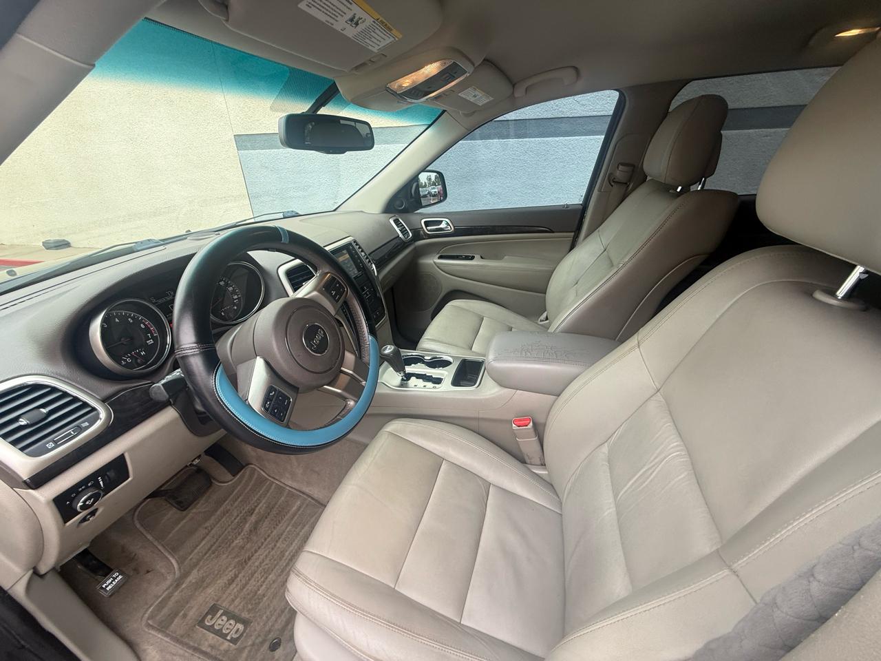 Jeep Grand Cherokee RWD 4dr Laredo Altitude 2012