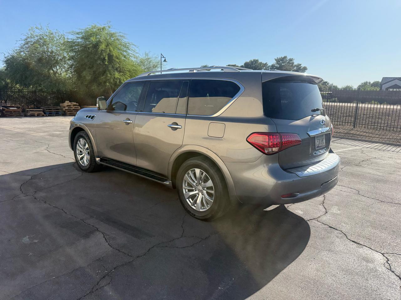 Infiniti QX80 2WD 4dr 2015