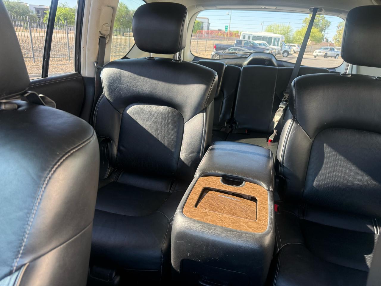Infiniti QX80 2WD 4dr 2015