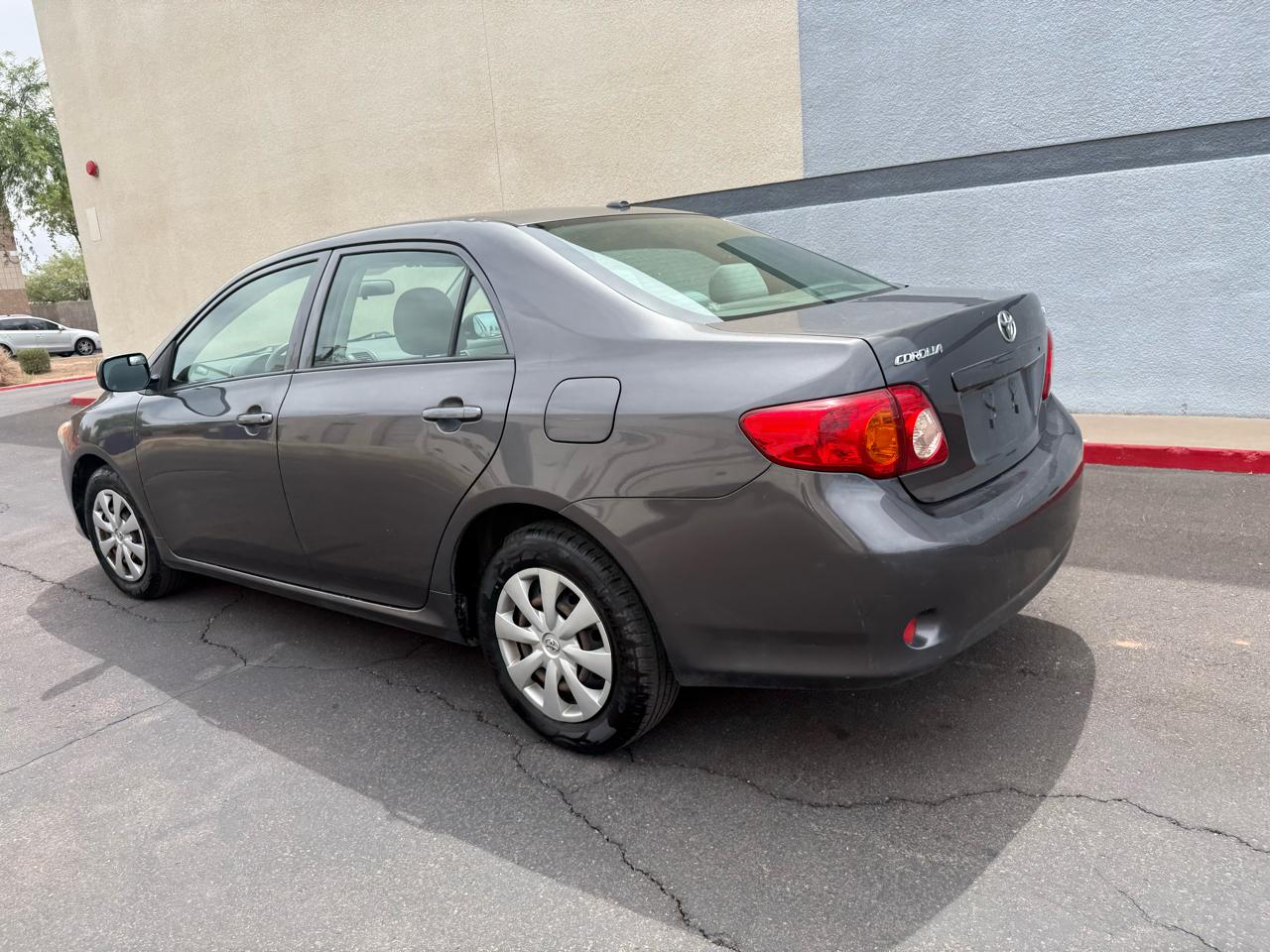 Toyota Corolla 4dr Sdn Man (Natl) 2009