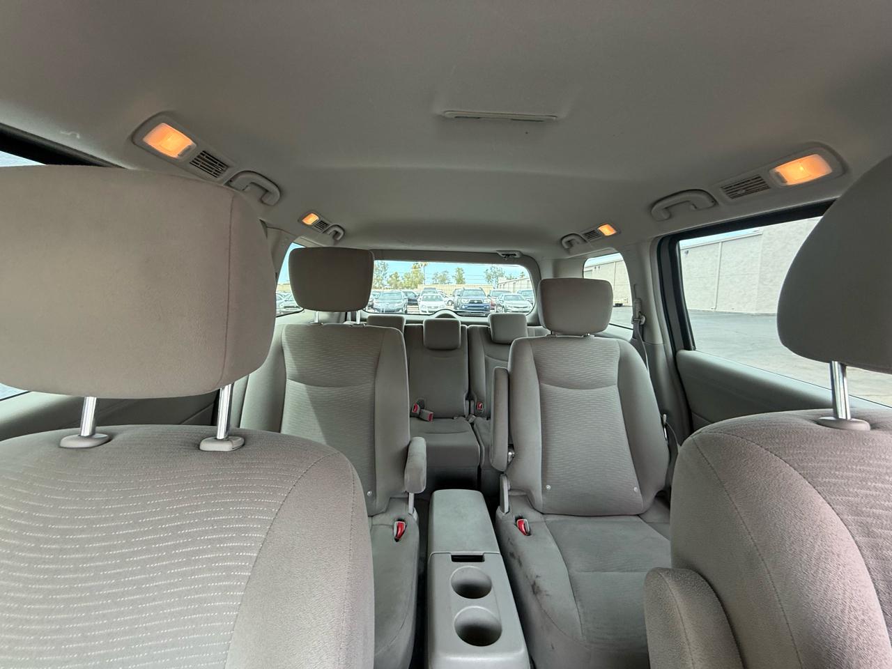 Nissan Quest 4dr S 2015