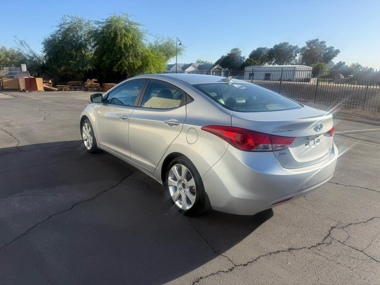 Hyundai Elantra 4dr Sdn Auto Limited PZEV (Ulsan Plant) 2013