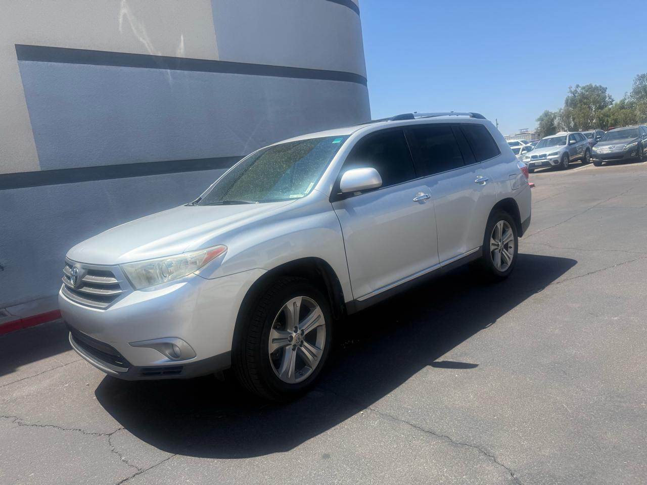 Toyota Highlander FWD 4dr V6 Limited (Natl) 2013