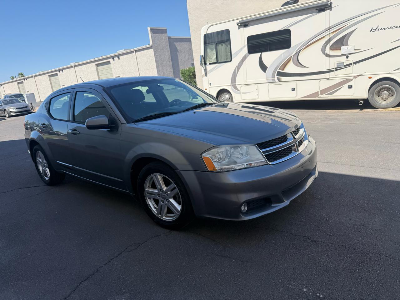 Dodge Avenger 4dr Sdn SXT 2013