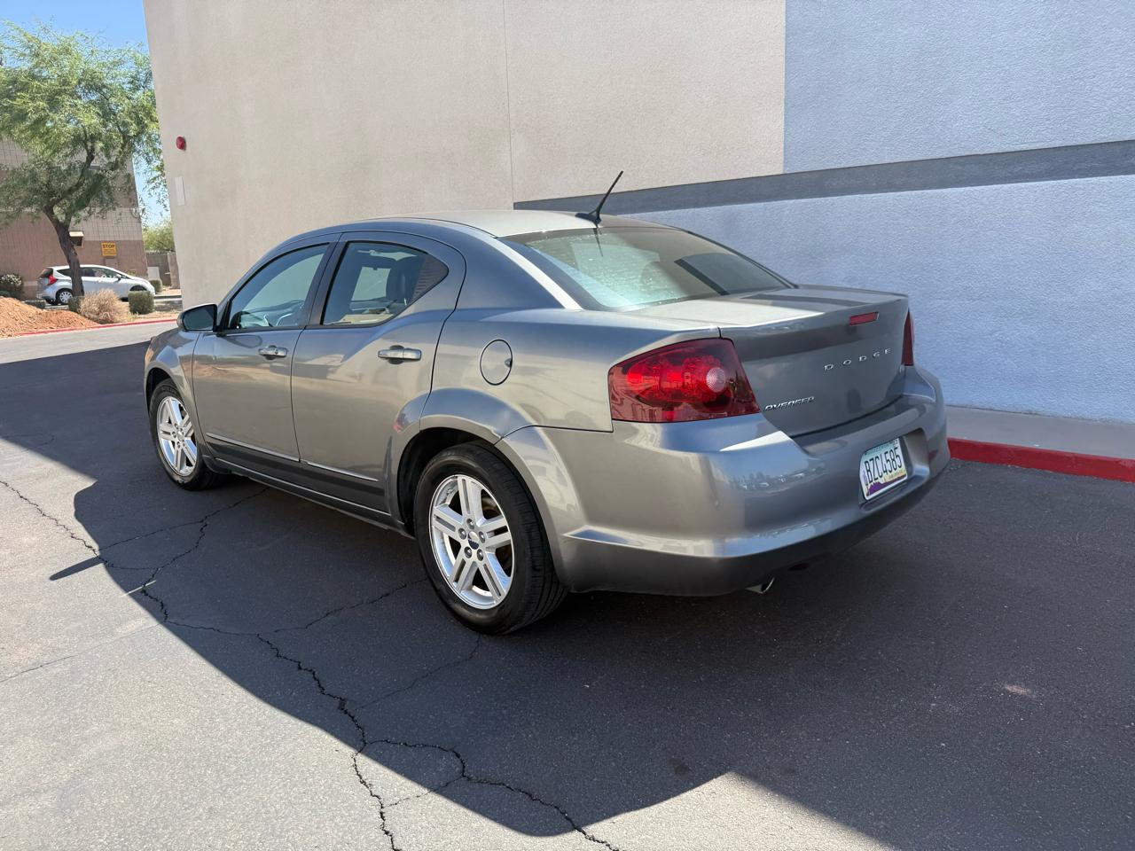 Dodge Avenger 4dr Sdn SXT 2013
