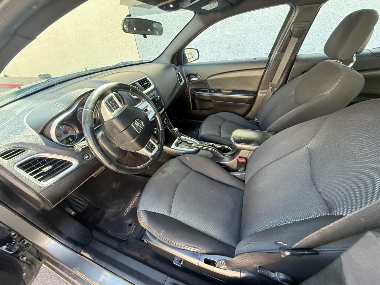 Dodge Avenger 4dr Sdn SXT 2013