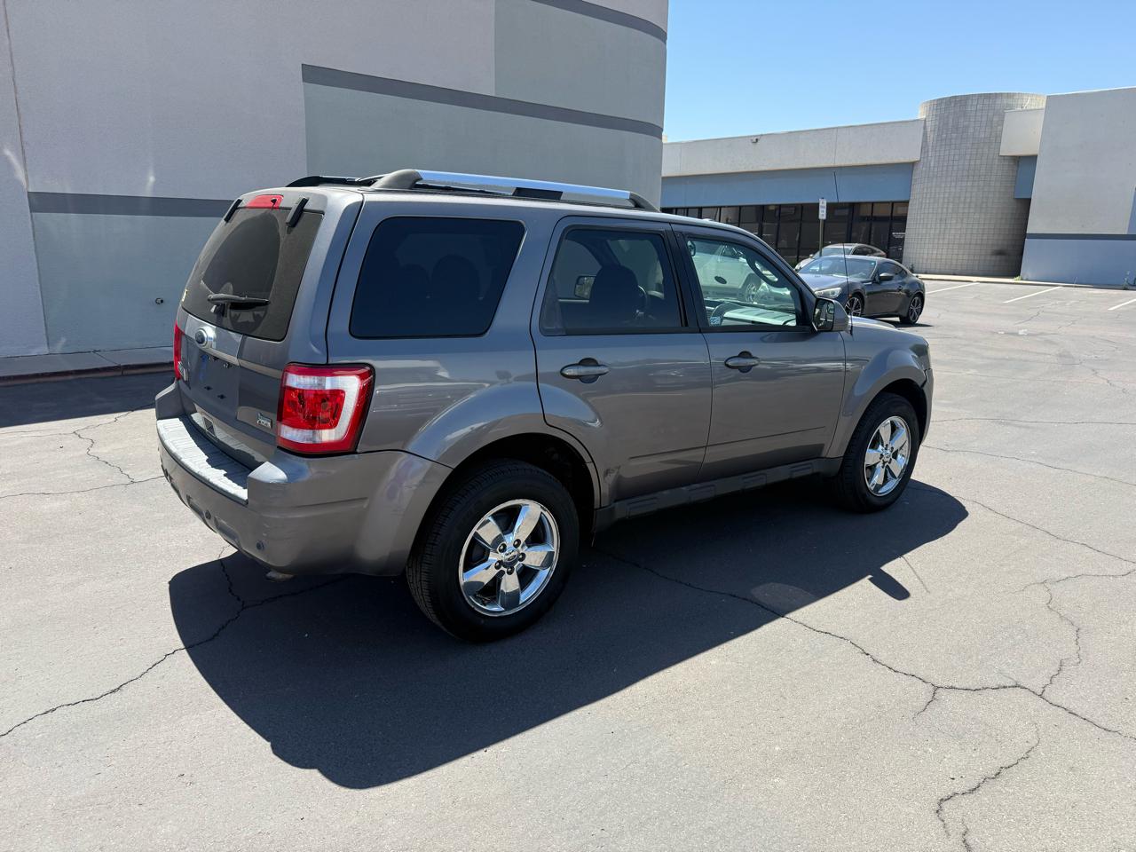 Ford Escape FWD 4dr Limited 2010