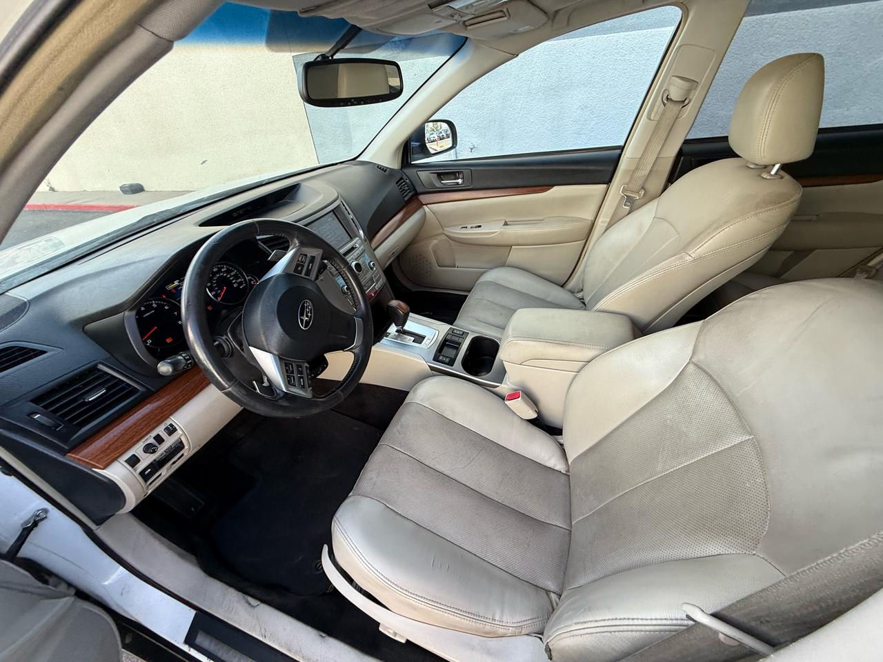 Subaru Outback 4dr Wgn H4 Auto 2.5i Limited 2013