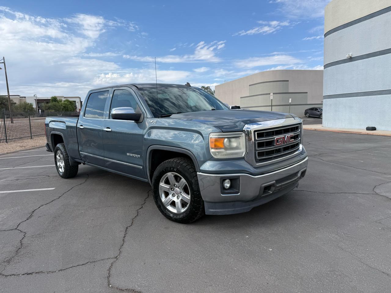 GMC Sierra 1500 4WD Crew Cab 153.0" SLT 2014