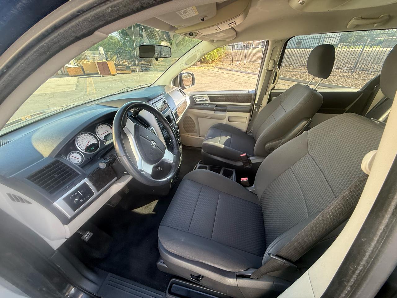 Dodge Grand Caravan 4dr Wgn SXT 2010