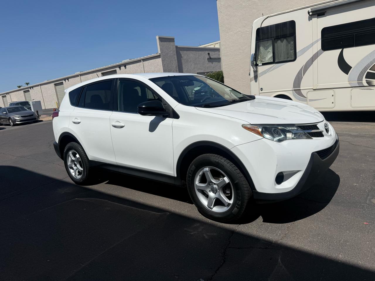 Toyota RAV4 AWD 4dr LE (Natl) 2013