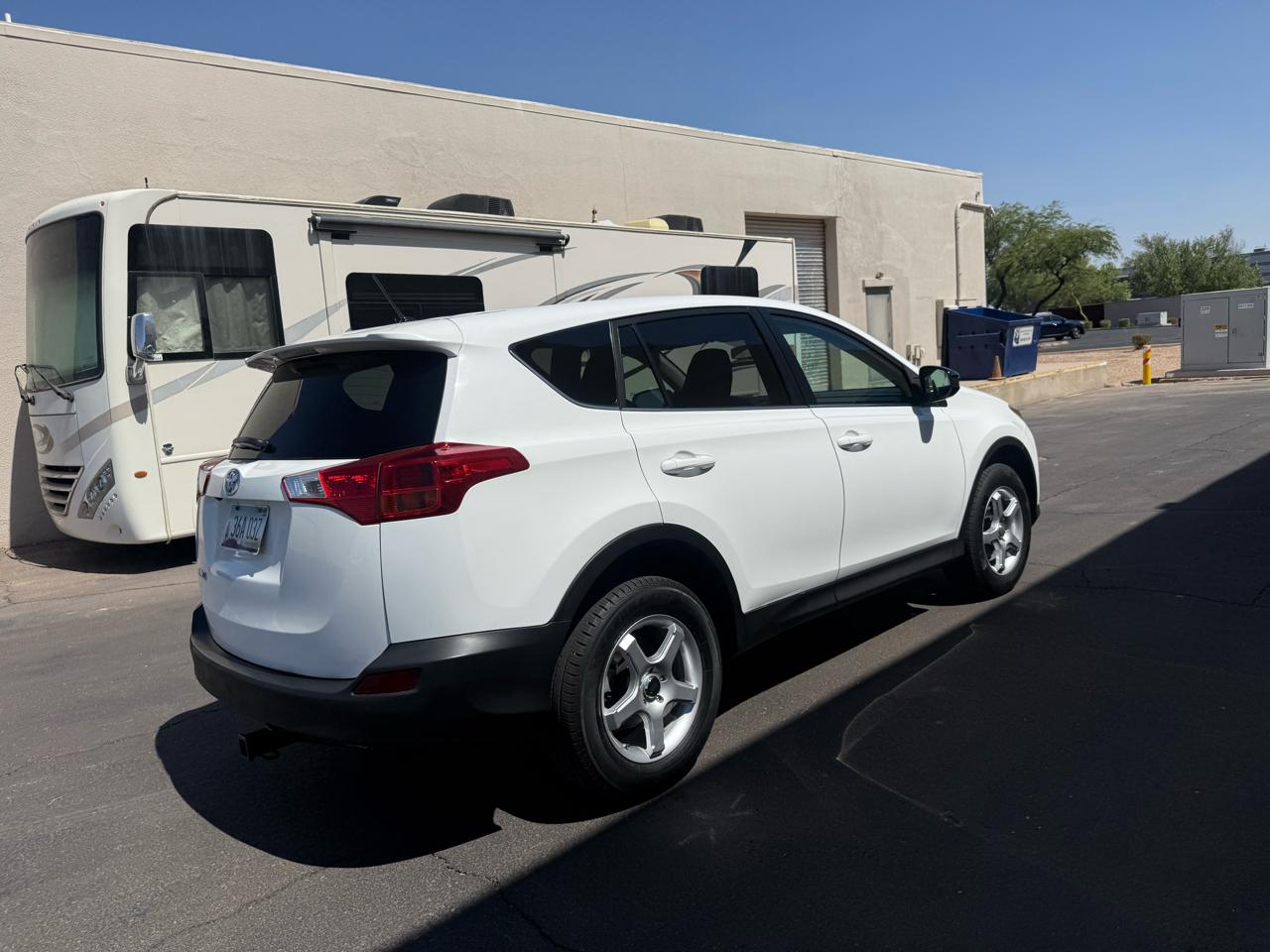 Toyota RAV4 AWD 4dr LE (Natl) 2013