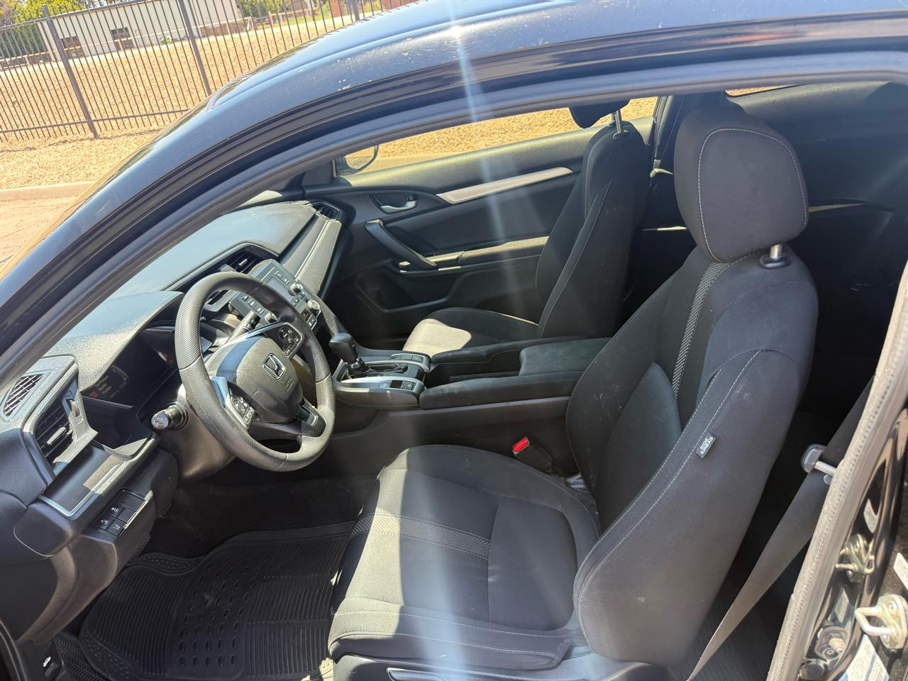 Honda Civic Coupe LX CVT 2019