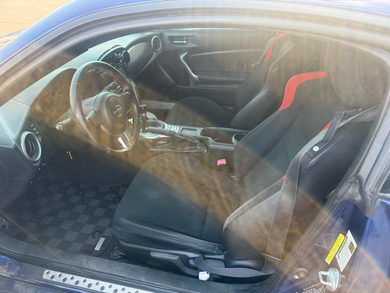 Scion FR-S 2dr Cpe Man (Natl) 2013
