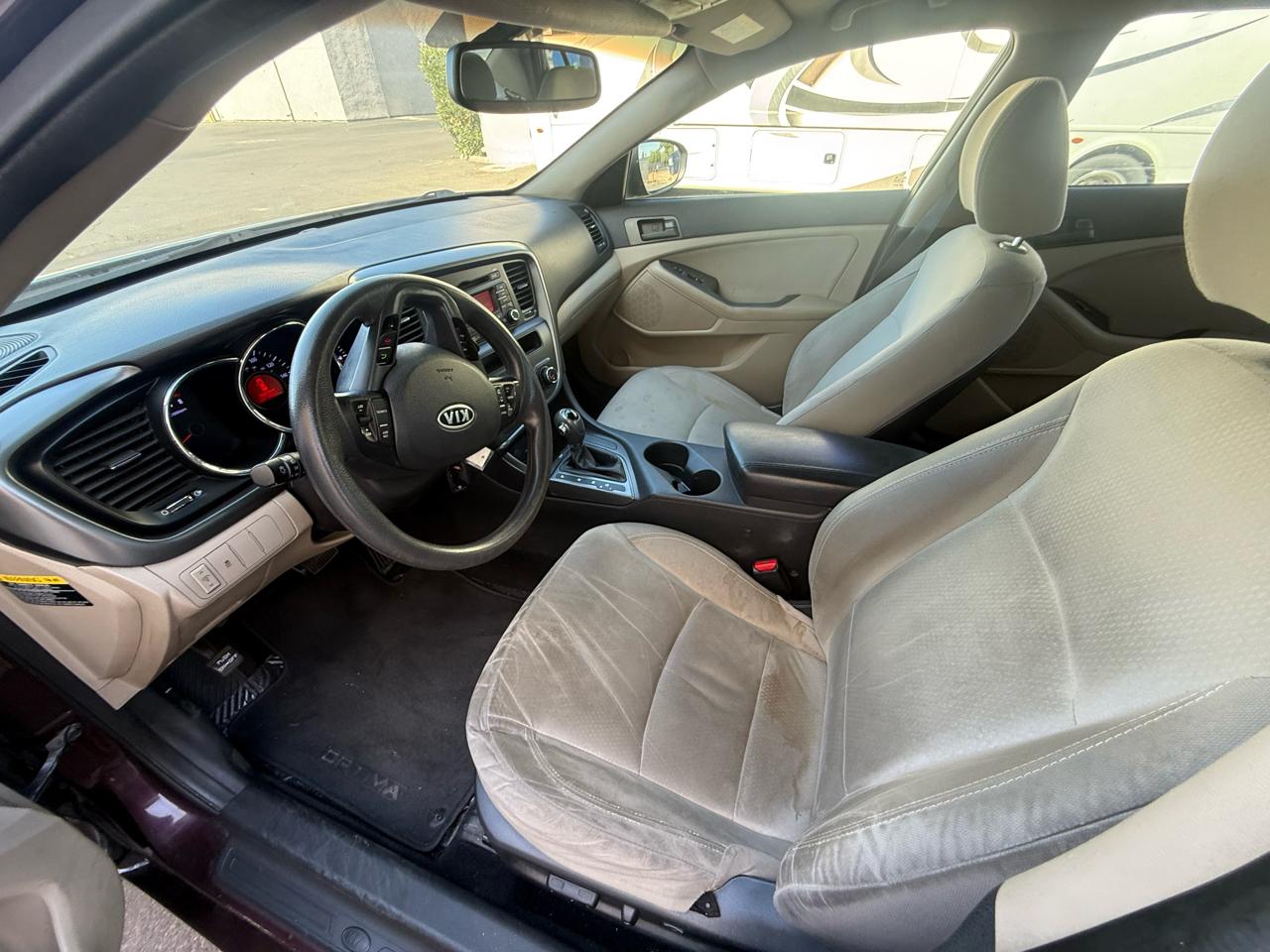 Kia Optima 4dr Sdn 2.4L Auto LX 2012