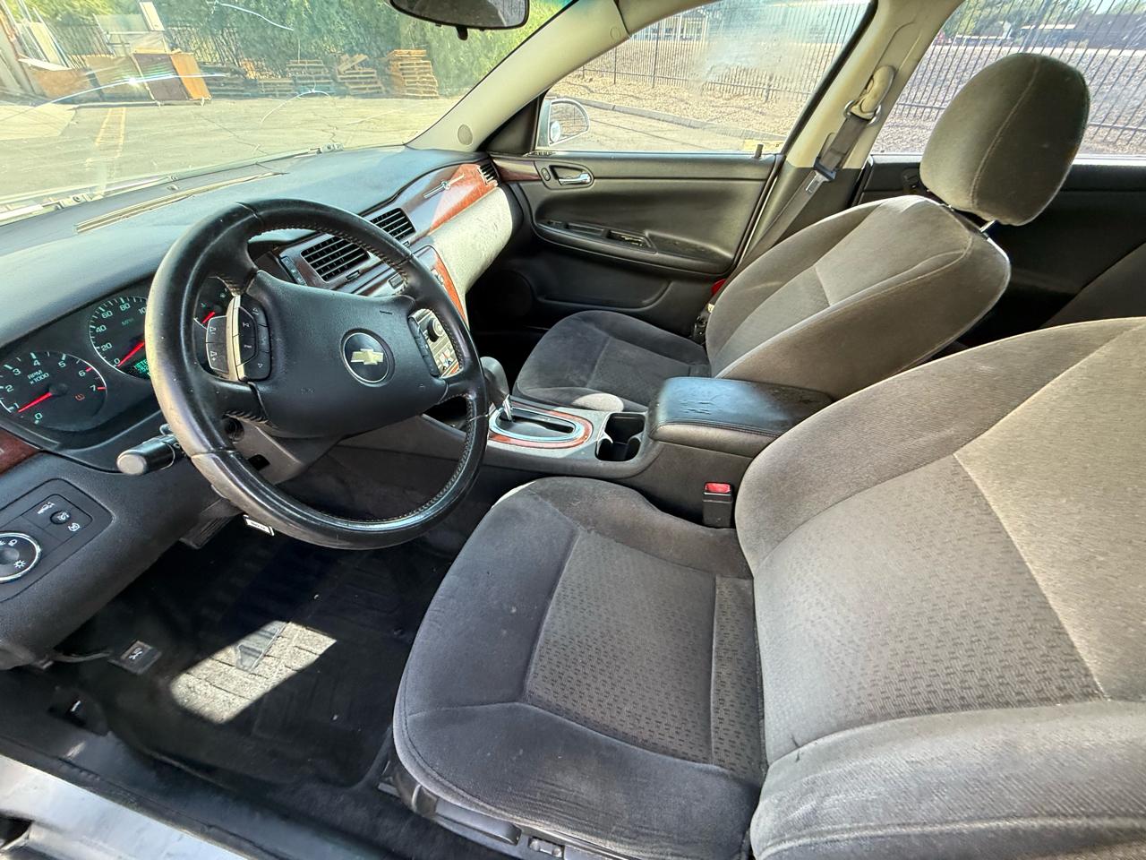 Chevrolet Impala 4dr Sdn LT 2010