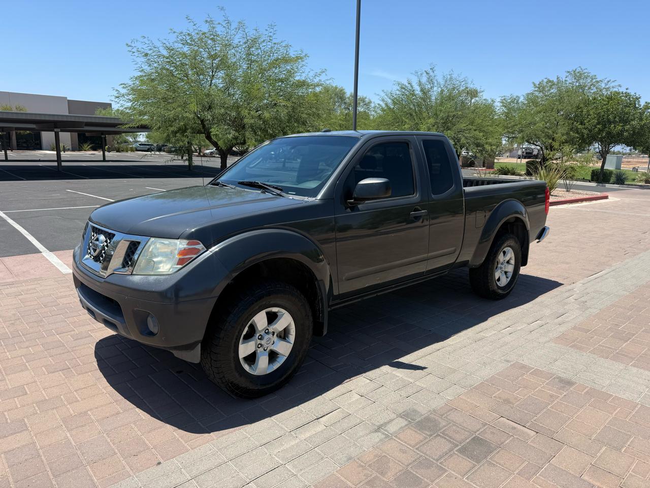 Nissan Frontier 4WD King Cab Auto SV 2012