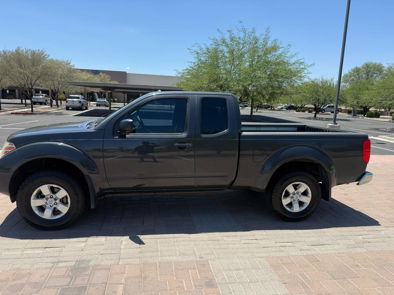 Nissan Frontier 4WD King Cab Auto SV 2012