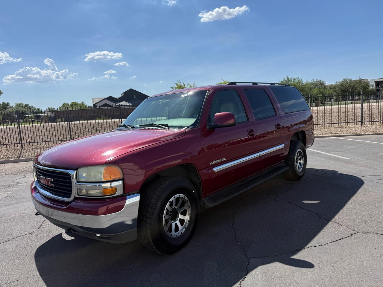 GMC Yukon XL 4dr 1500 4WD SLT 2004