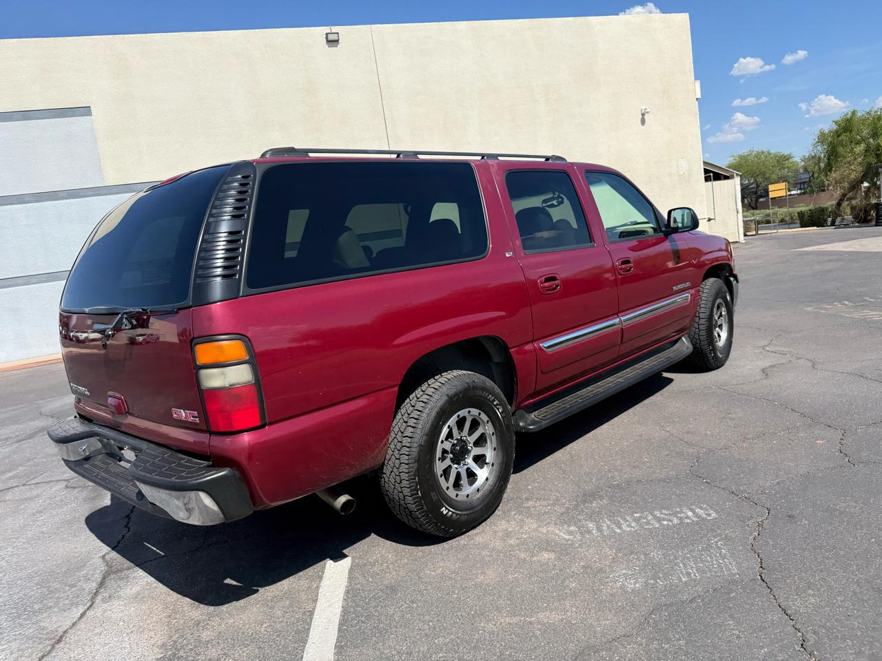GMC Yukon XL 4dr 1500 4WD SLT 2004
