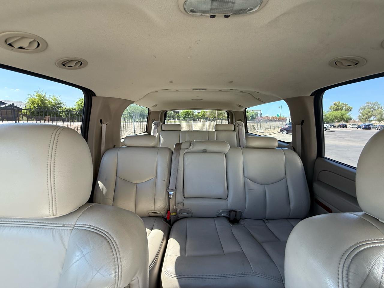 GMC Yukon XL 4dr 1500 4WD SLT 2004