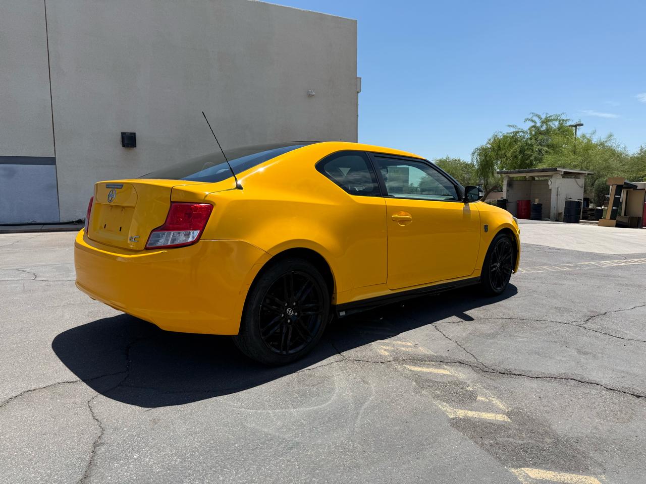 Scion tC 2dr HB Man (Natl) 2012
