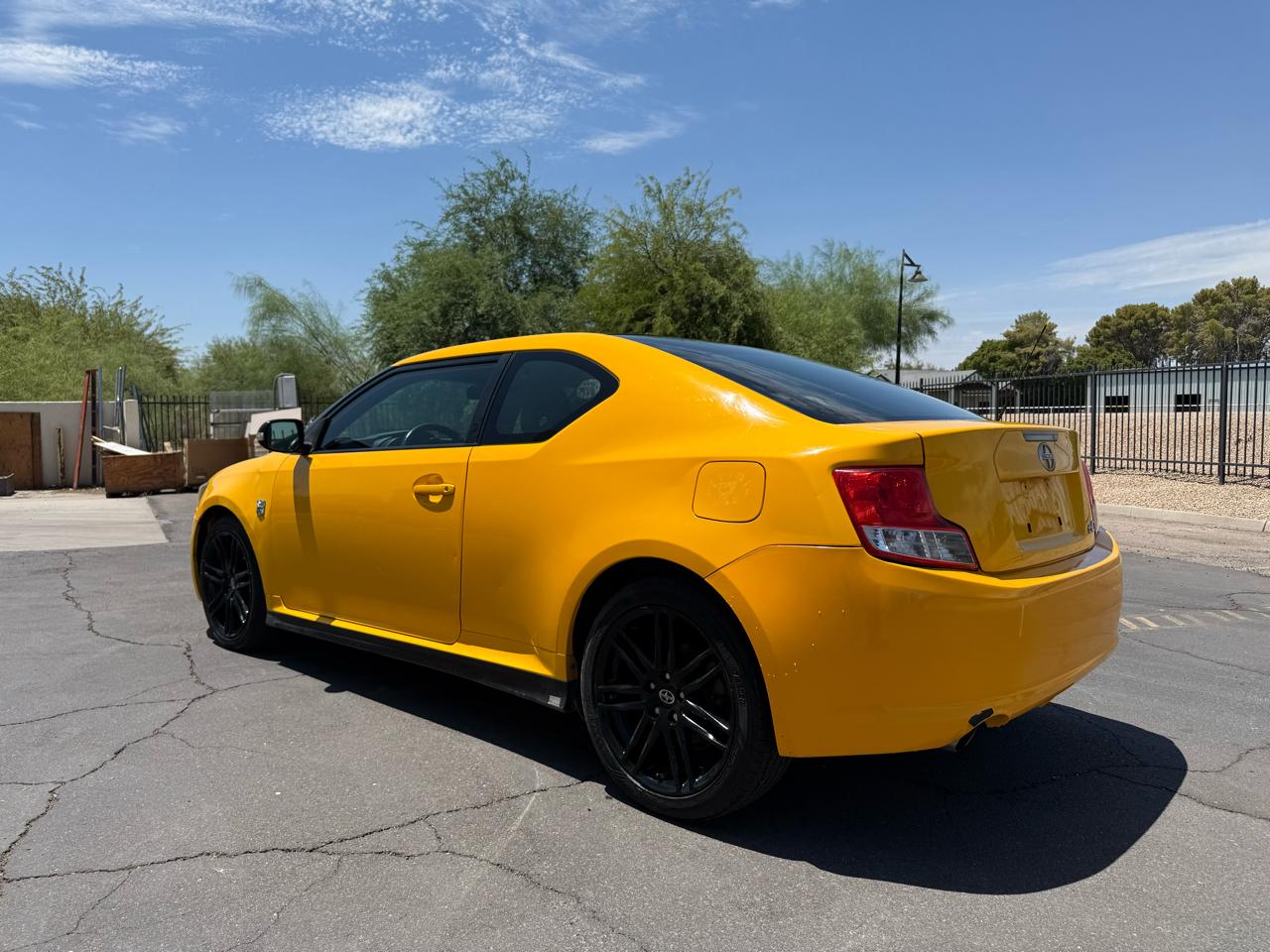 Scion tC 2dr HB Man (Natl) 2012