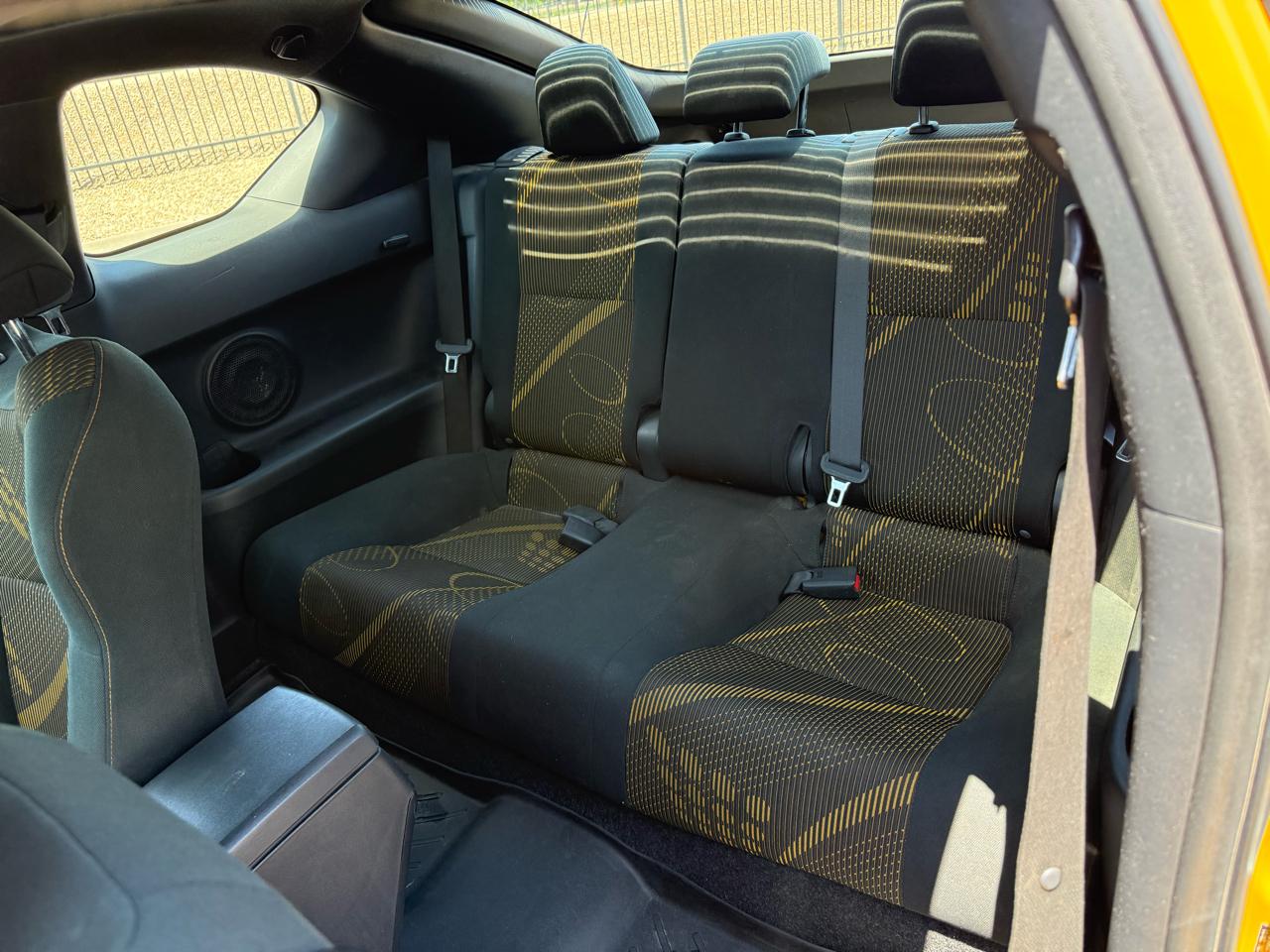 Scion tC 2dr HB Man (Natl) 2012