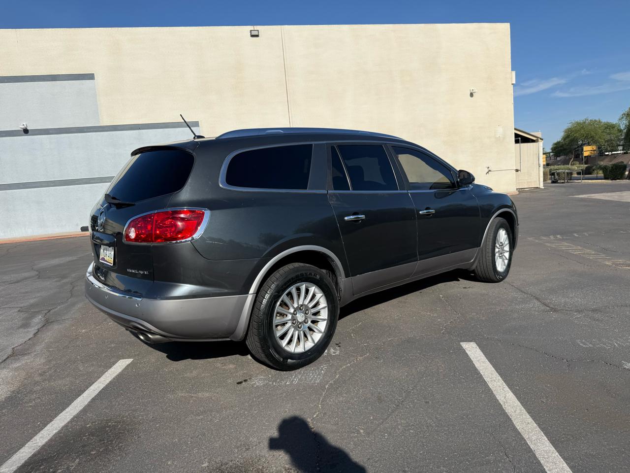 Buick Enclave FWD 4dr CX 2011