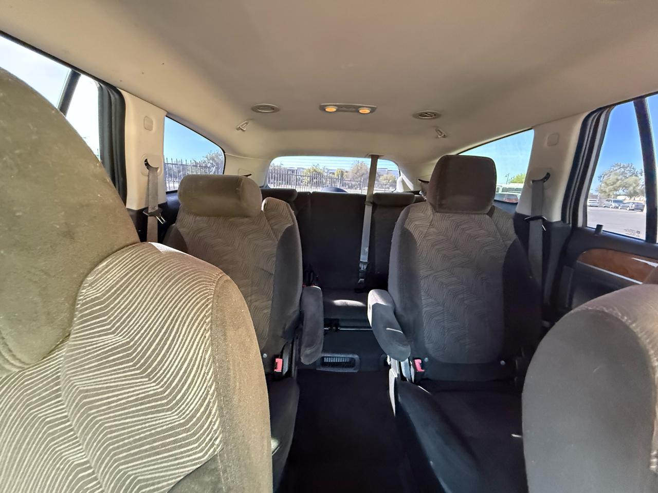Buick Enclave FWD 4dr CX 2011