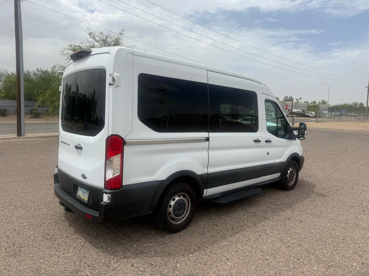 Ford Transit Passenger Wagon T-150 130" Med Roof XLT Sliding RH Dr 2019