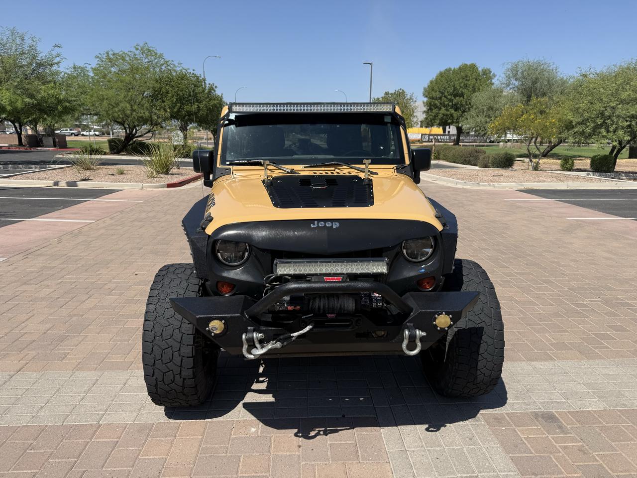 Jeep Wrangler Unlimited 4WD 4dr Sahara 2013