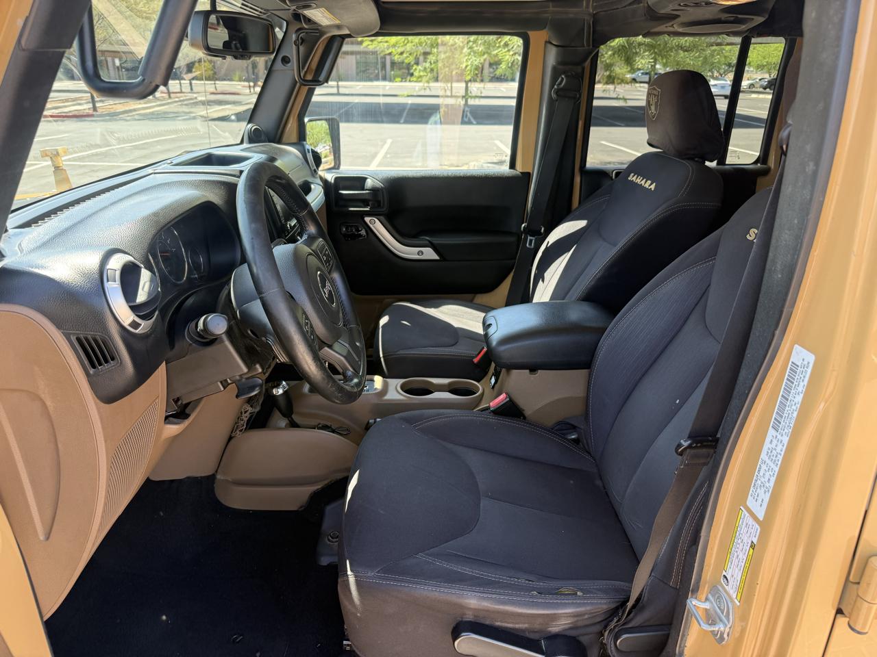 Jeep Wrangler Unlimited 4WD 4dr Sahara 2013