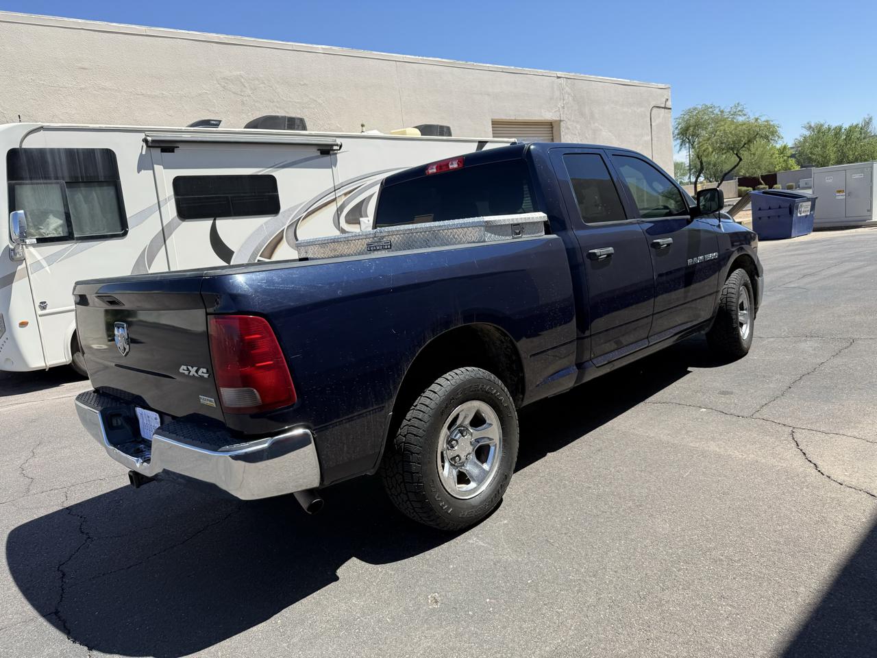 RAM 1500 4WD Quad Cab 140.5" ST 2012