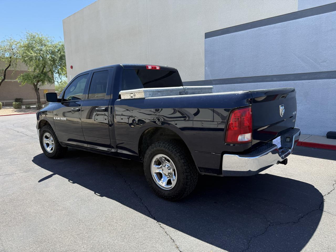 RAM 1500 4WD Quad Cab 140.5" ST 2012