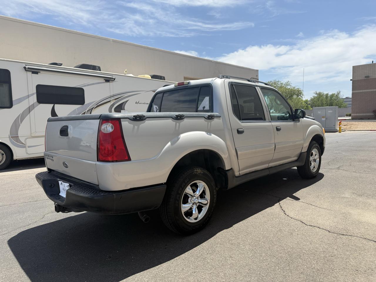 Ford Explorer Sport Trac 4dr 126" WB XLT Premium 2005